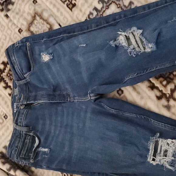 Old Navy High-Rise Skinny Jeans - Picture 2 of 4